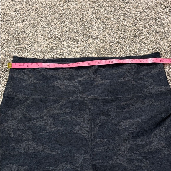 Vuori Clean Elevation leggings size L/XL - Picture 3 of 5